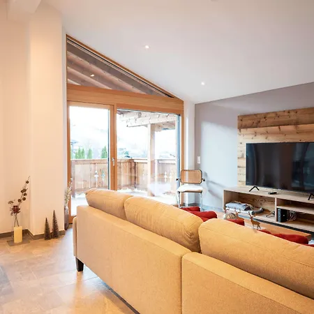 First In Mountain By We Rent בקתה