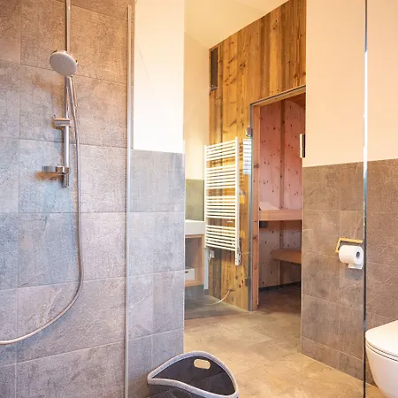 First In Mountain By We Rent בקתה *